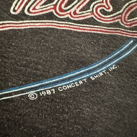 Vintage Motley Crue shirt. Women’s small. - Picture 3 of 9